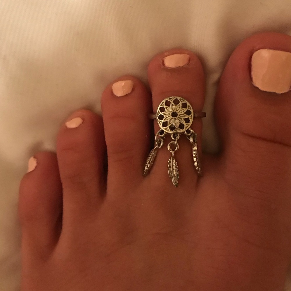 NEW! Dreamcatcher Toe Ring
